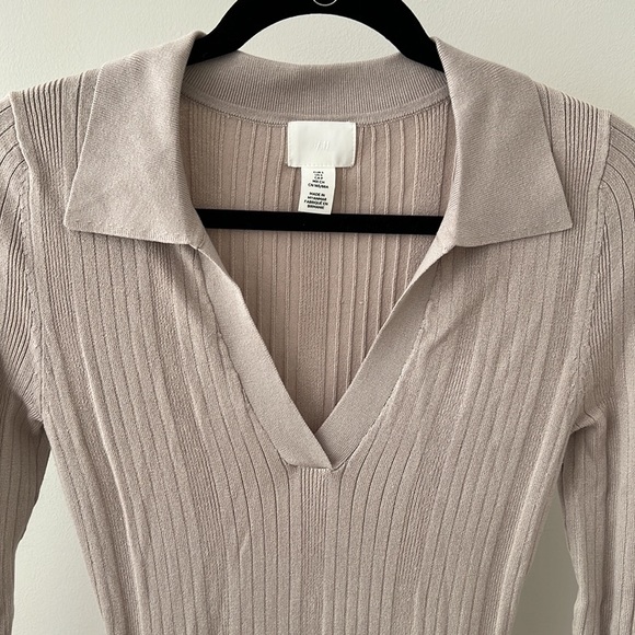 H & M sweater dress - Picture 2 of 2